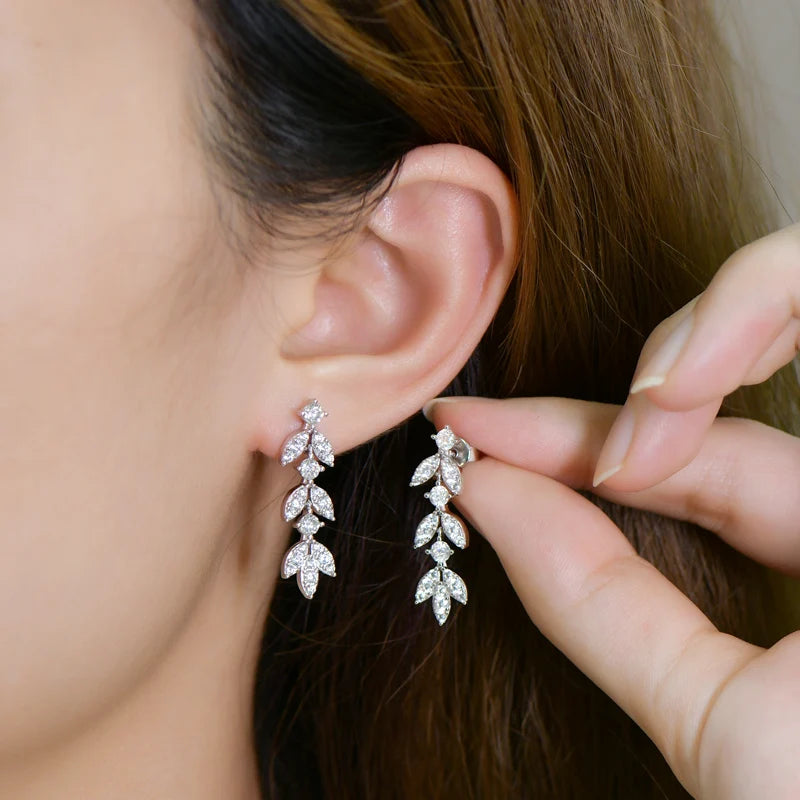 Silver Leaf-Shaped Drop Earrings with Moissanite ALVÉA