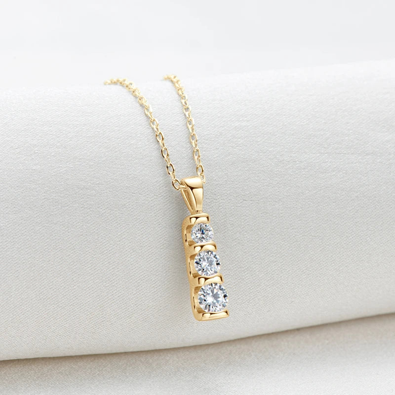 Silver Pendant Necklace with Moissanite VÉRIA