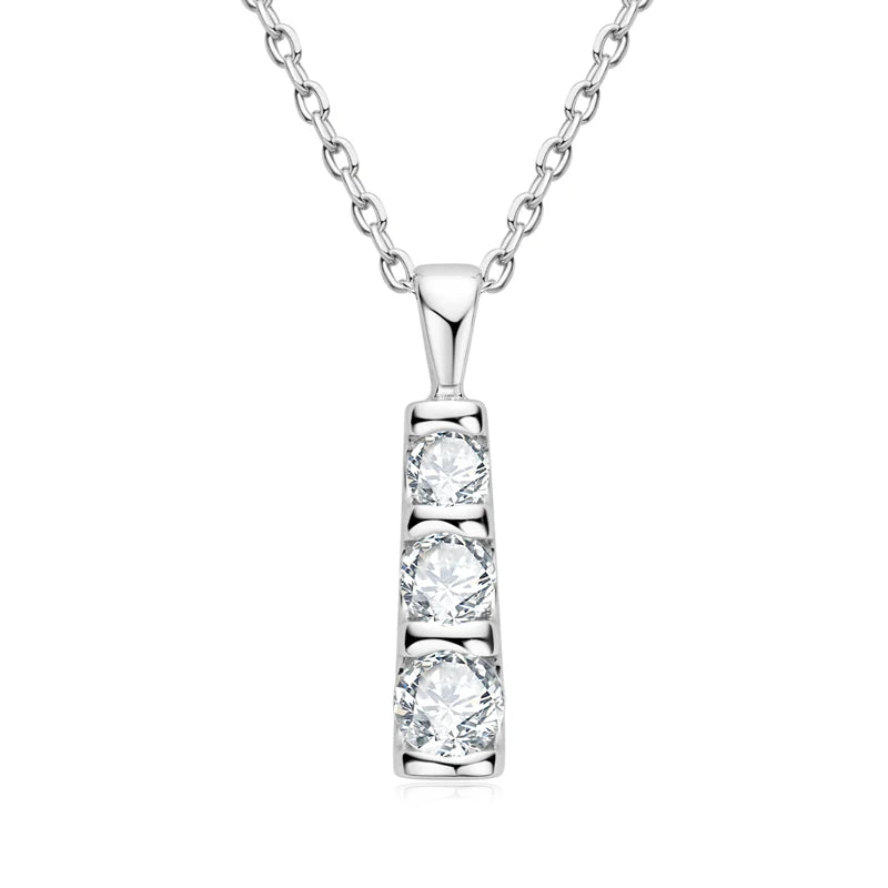 Silver Pendant Necklace with Moissanite MIORÉ