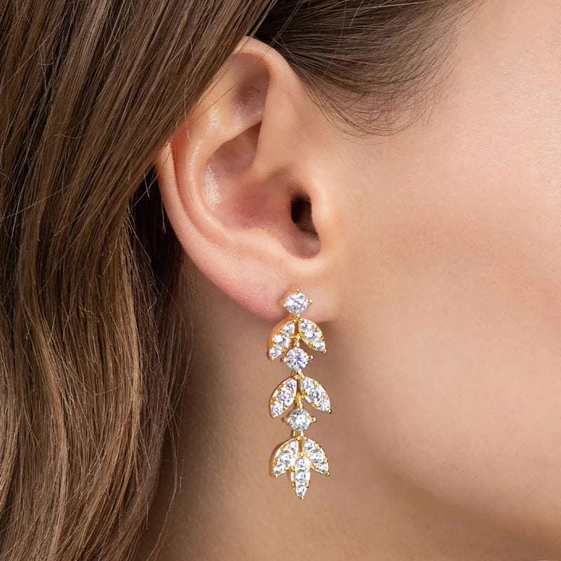 Silver Leaf-Shaped Drop Earrings with Moissanite ÉTOILÉ